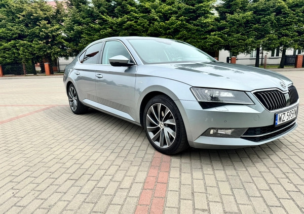 Skoda Superb cena 78000 przebieg: 274000, rok produkcji 2016 z Łuków małe 29